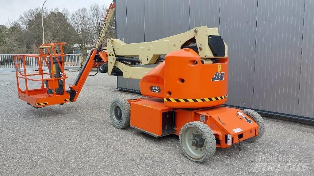 JLG E 400 AJPN Kĺbové plošiny
