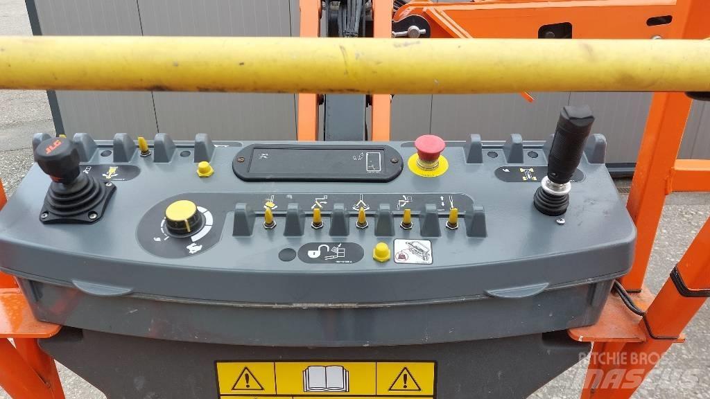 JLG E 400 AJPN Kĺbové plošiny