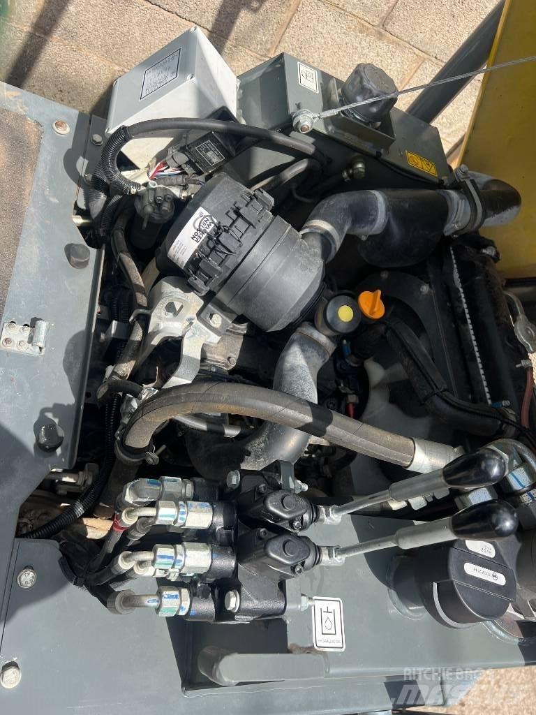 Wacker Neuson 1001 Stavebné sklápače