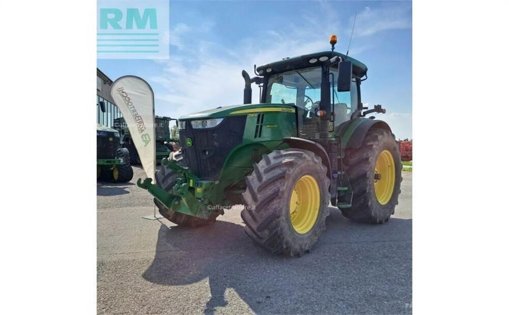 John Deere 7310 Traktory
