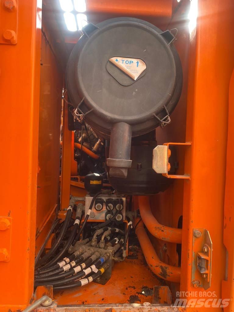 Doosan DX 180 LC Pásové rýpadlá
