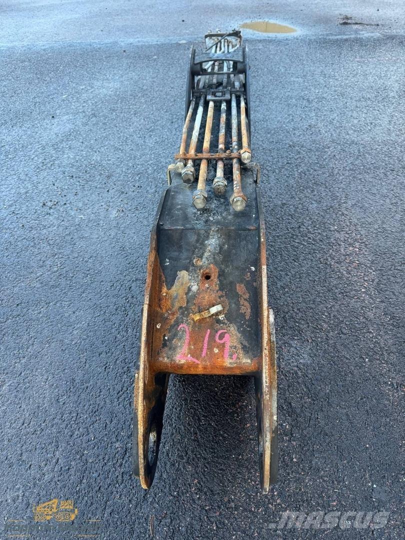 Komatsu 105F Dopravné žeriavy