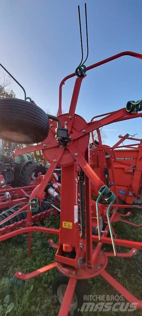 Kverneland 8452 Obracače a zhrabovače sena