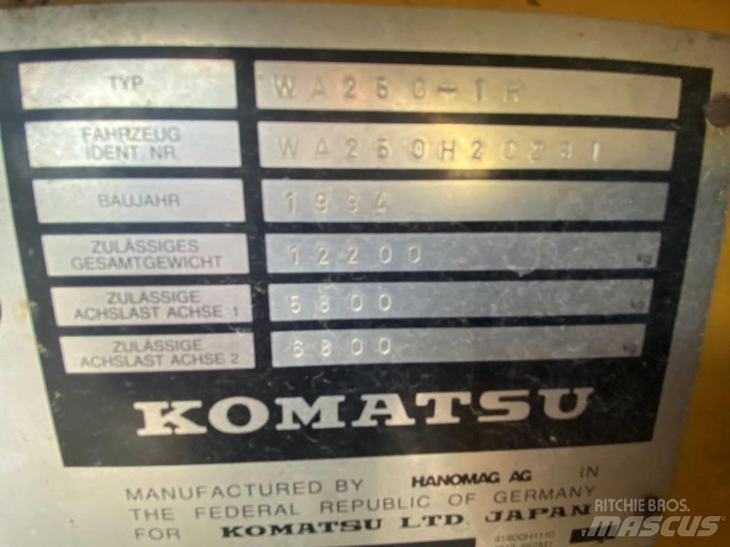 Komatsu WA 250 PT-1H Čelné nakladače a rýpadlá