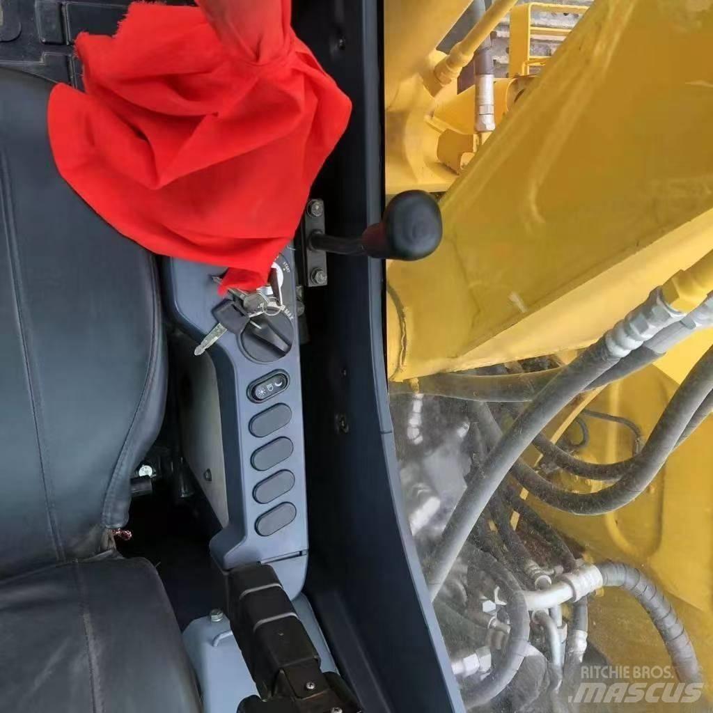 Komatsu PC 60 Pásové rýpadlá