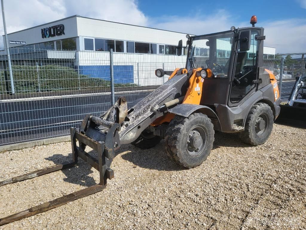 Mecalac AX 700 Kolesové nakladače