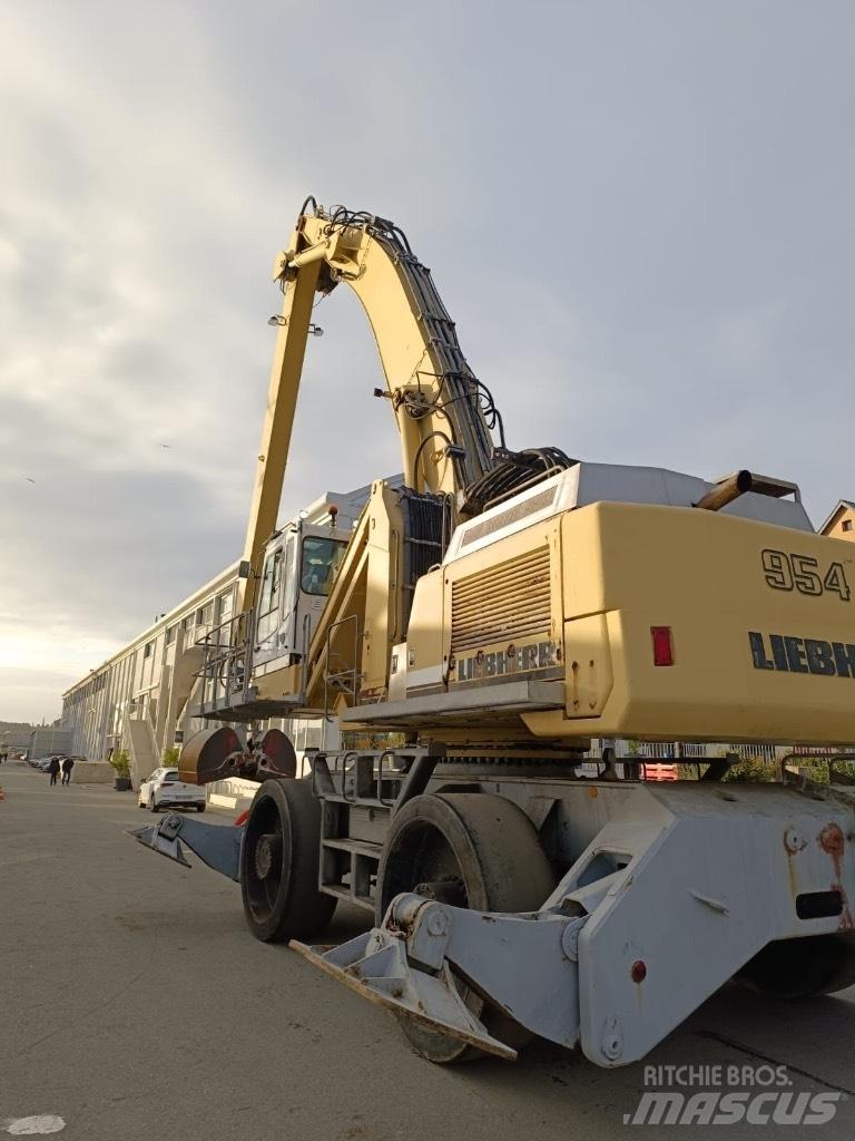 Liebherr A 954 B HD Stroje pre manipuláciu s odpadom