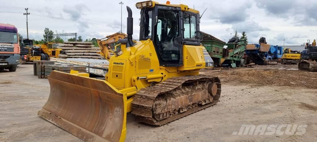 Komatsu D 51 EX-22 Pásové dozéry
