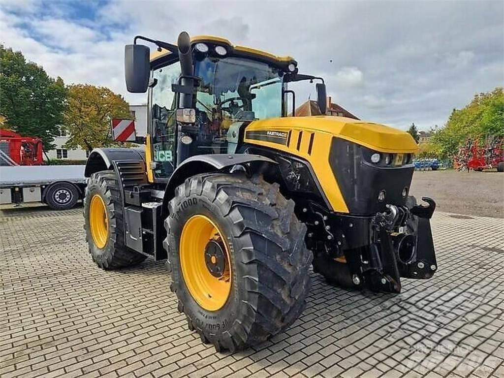 JCB 4220 Fastrac Traktory