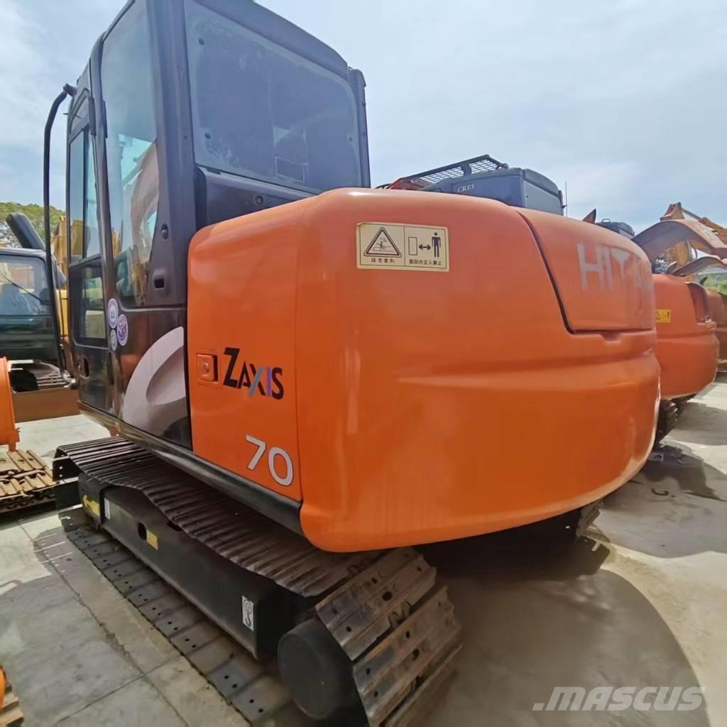 Hitachi ZX 70 Midi rýpadlá 7 t - 12 t