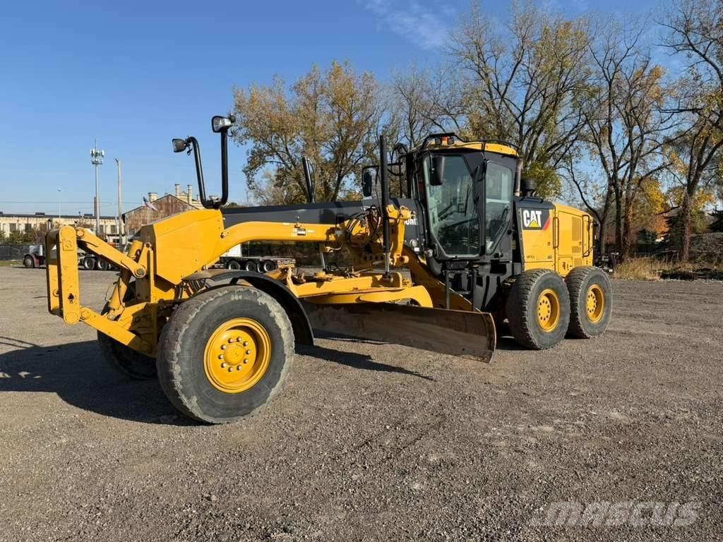 CAT 140 M 2 Grejdery