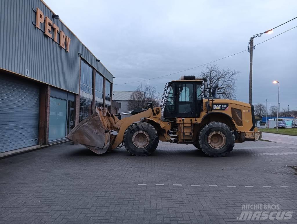 CAT 950GC Kolesové nakladače