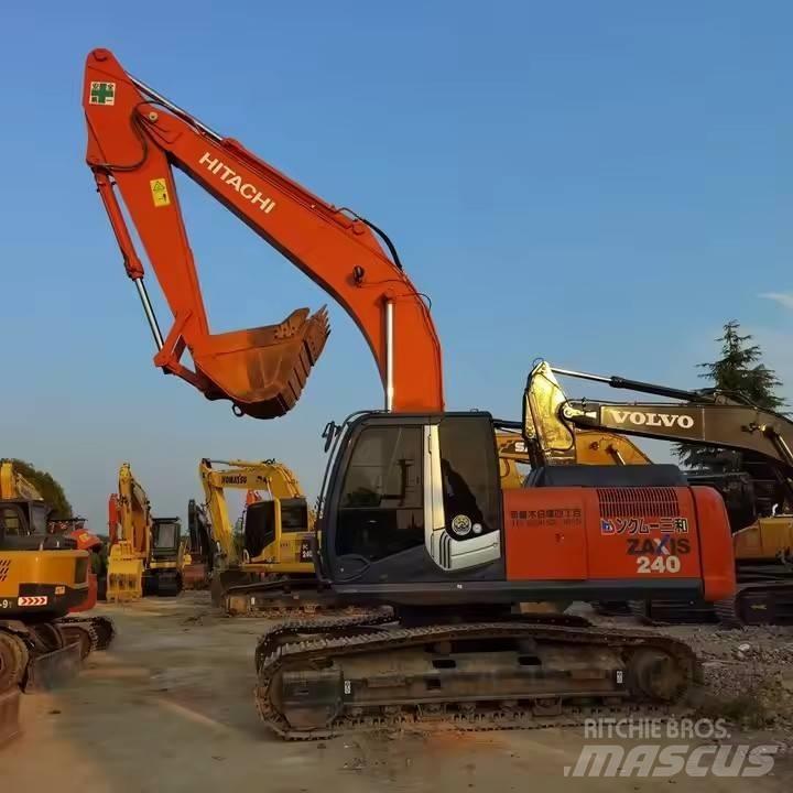 Hitachi ZX240 Pásové rýpadlá