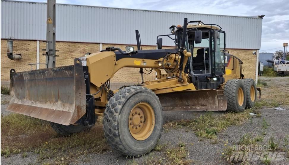 CAT 140 M Grejdery