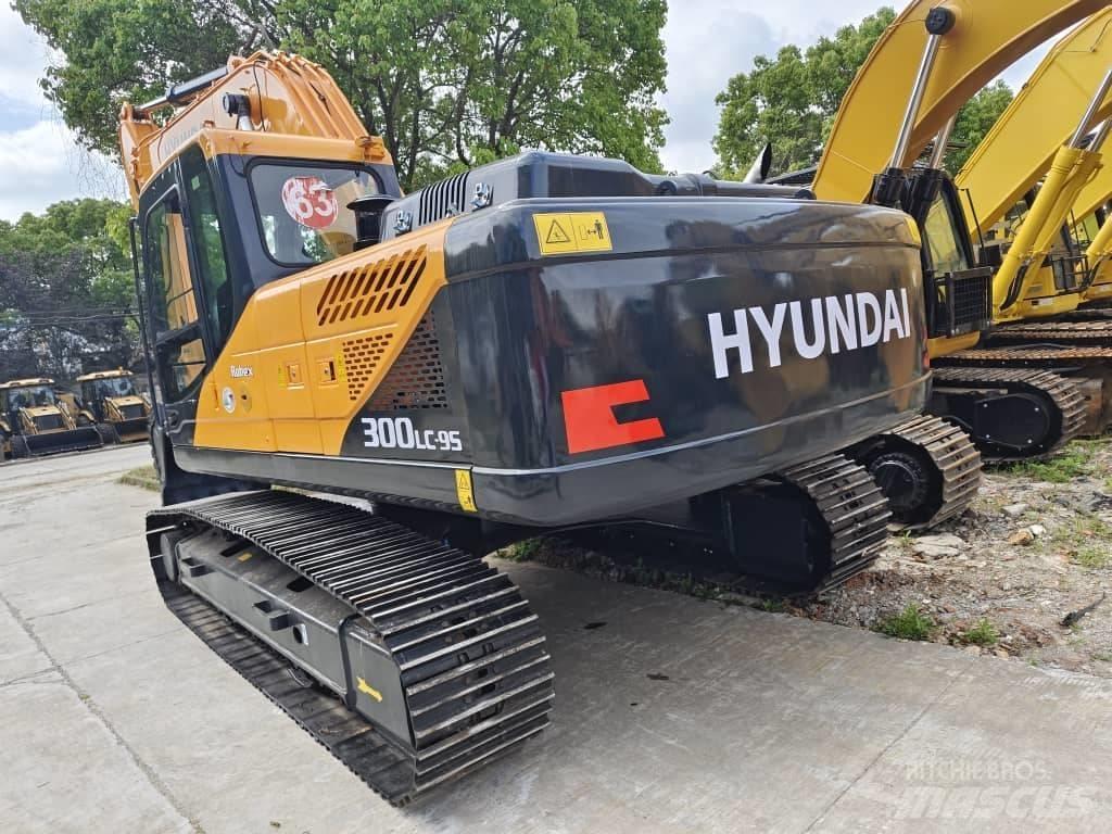 Hyundai 330LC-9S Pásové rýpadlá