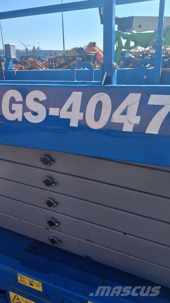 GENIE GS4047 Nožnicové zdvíhacie plošiny