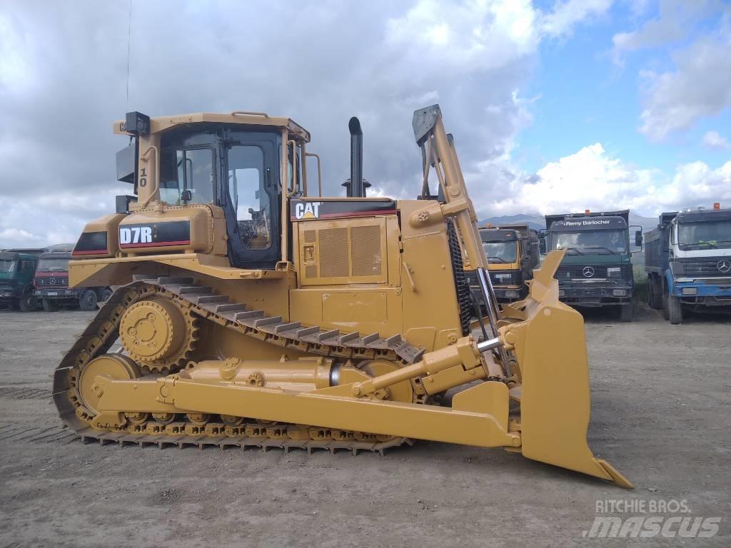 CAT D 7 R Buldozéry