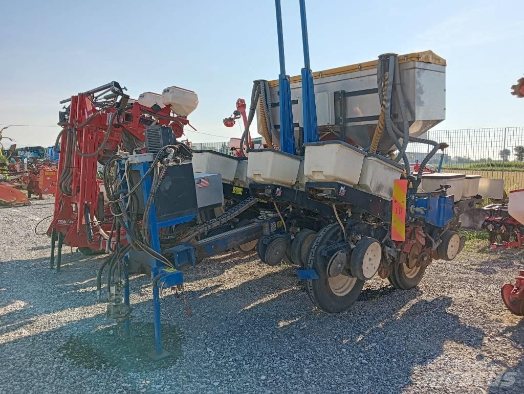 Kinze 3000 Sadiace stroje