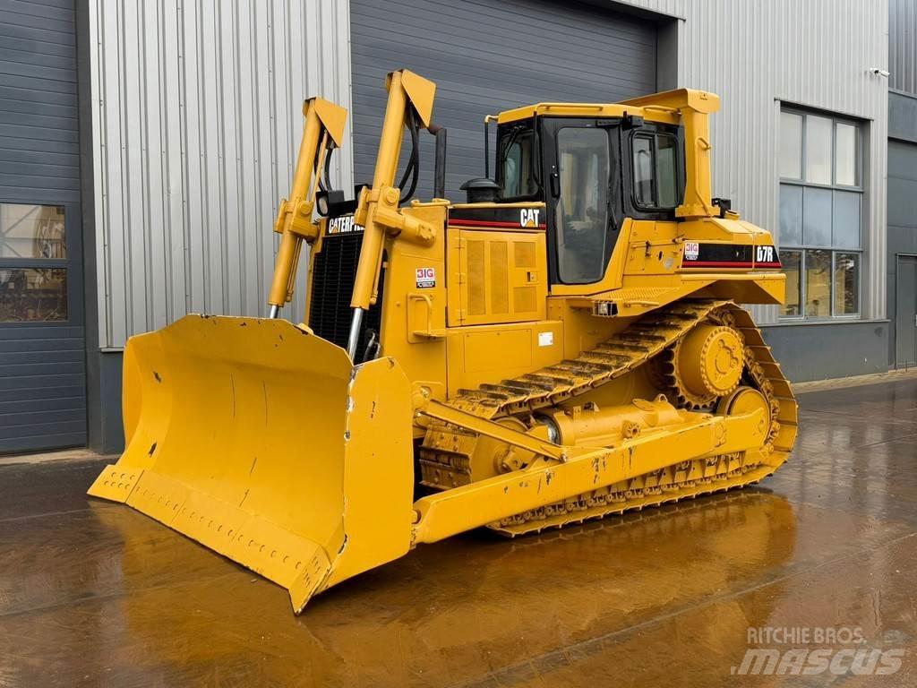 CAT D7R Pásové dozéry