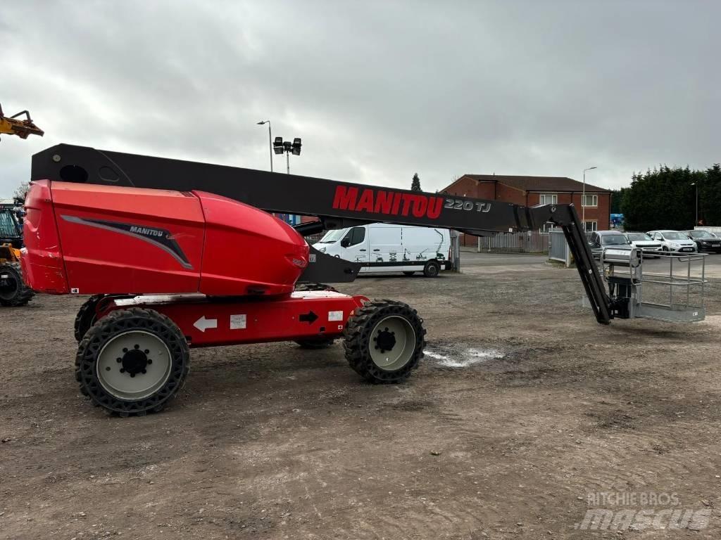 Manitou 220 TJ Teleskopické plošiny