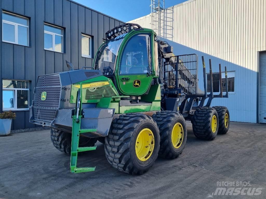 John Deere 1010 G Lesné traktory