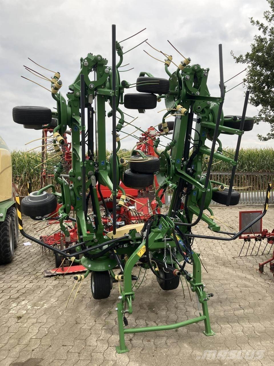 Krone Vendro 1020 Obracače a zhrabovače sena
