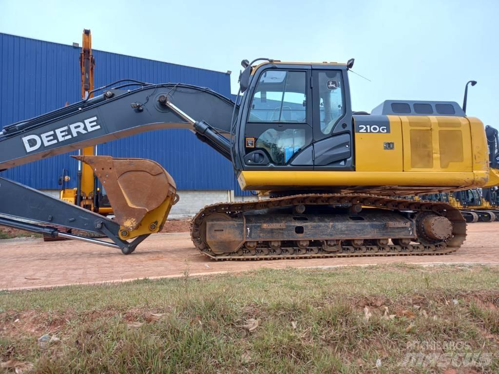 DEERE 210G Pásové rýpadlá