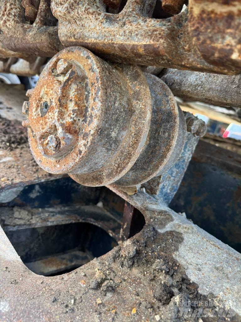 Hyundai R330 Pásové rýpadlá