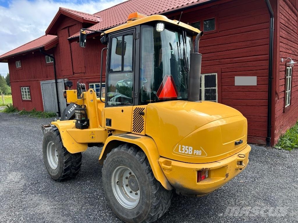 Volvo L 35 B Kolesové nakladače