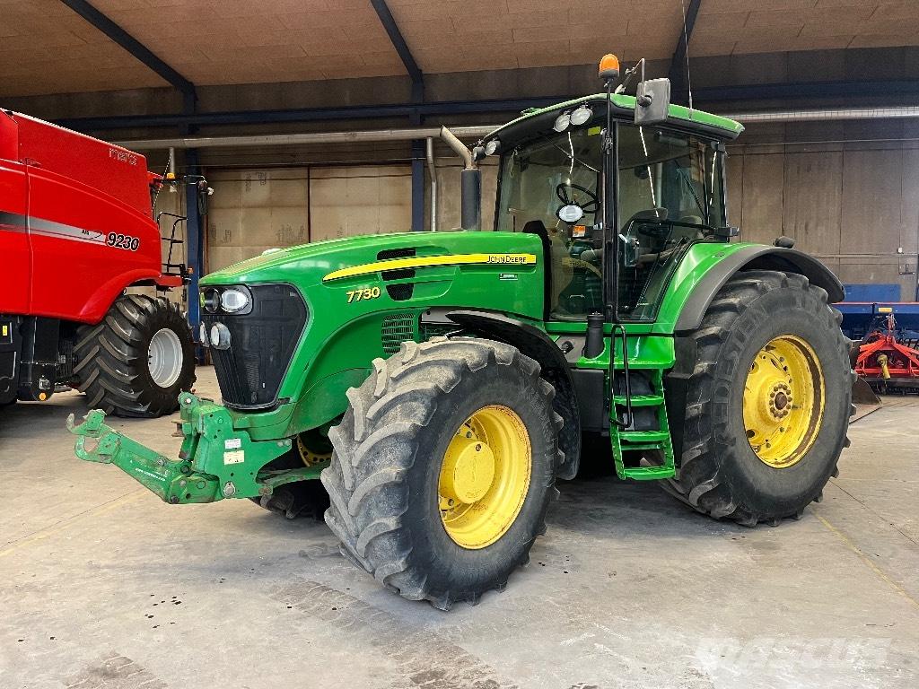 John Deere 7730 AQ Traktory