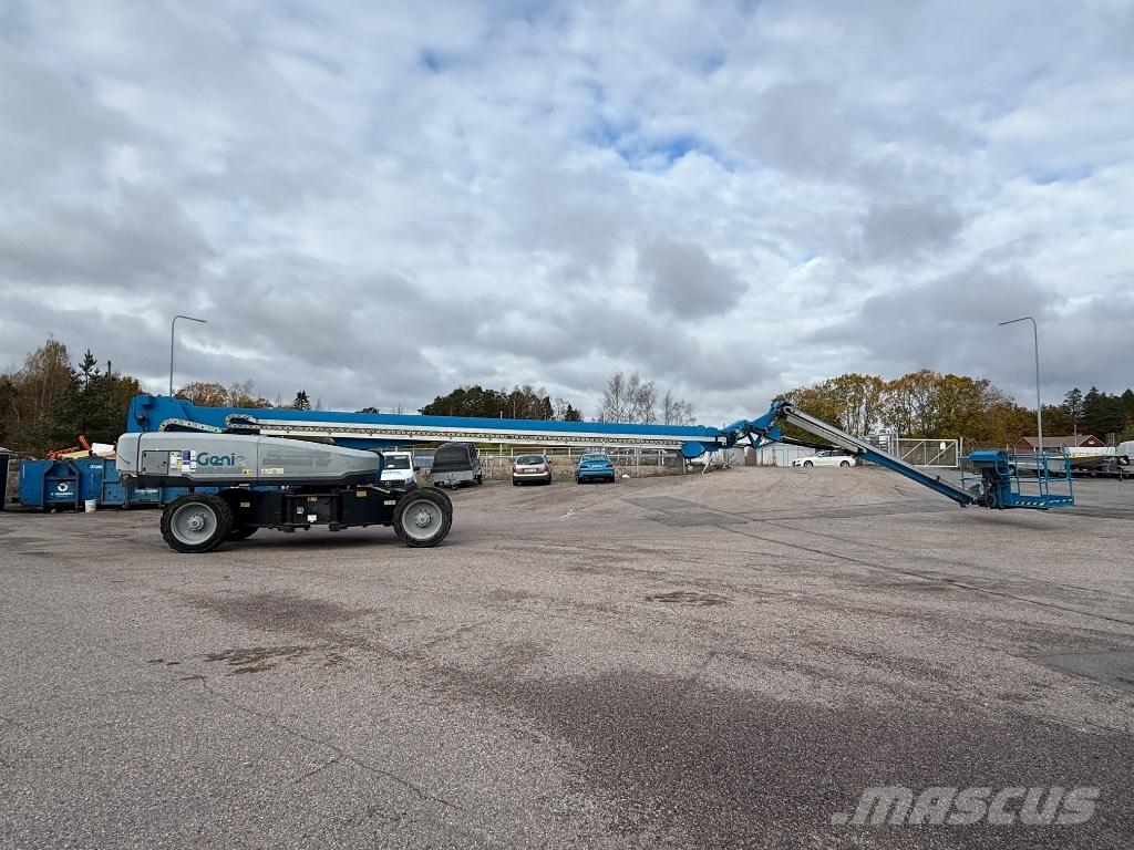 Genie SX 135 XC Kĺbové plošiny