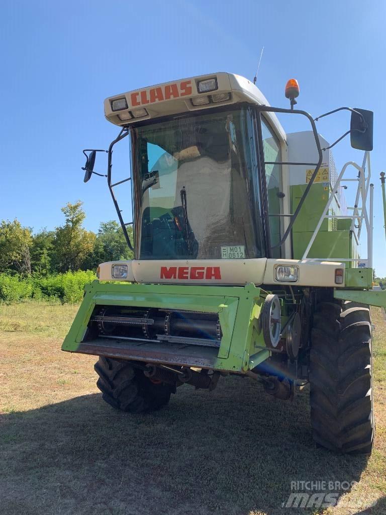 class mega II 208 Kombinované zberacie stroje