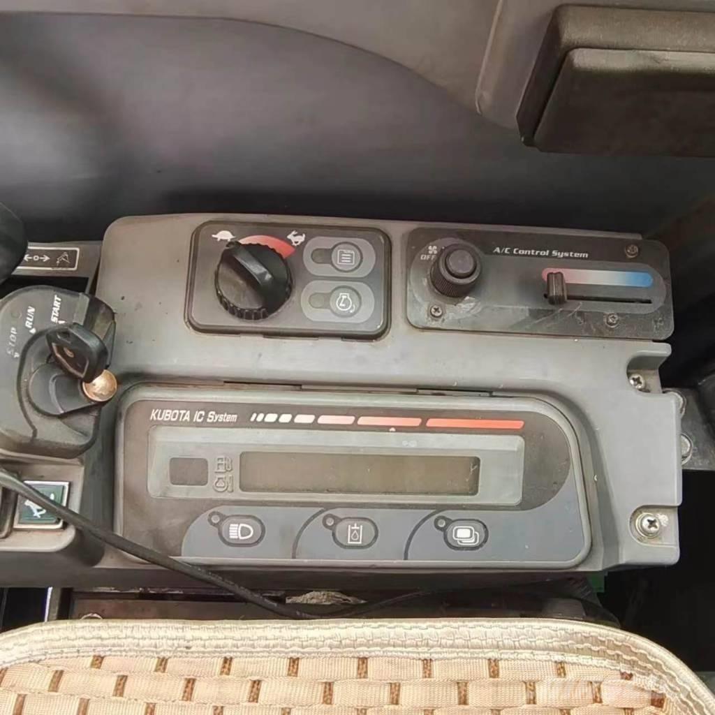 Kubota KX 183 Pásové rýpadlá