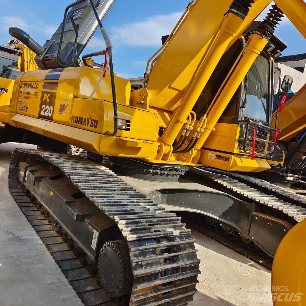 Komatsu PC 200-8 Pásové rýpadlá