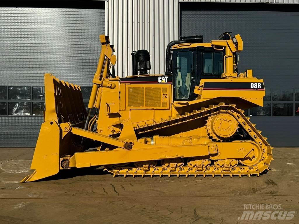 CAT D8R Pásové dozéry
