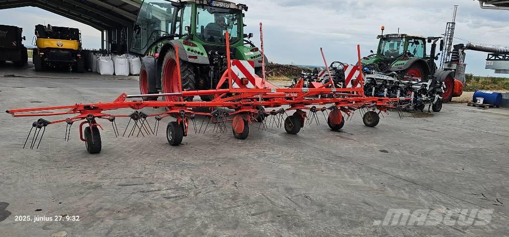 Kuhn GF 7802 Obracače a zhrabovače sena
