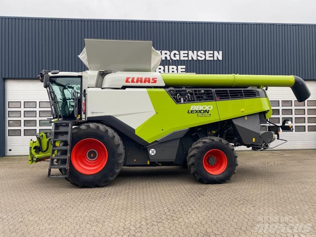 CLAAS LEXION 8800 Kombinované zberacie stroje