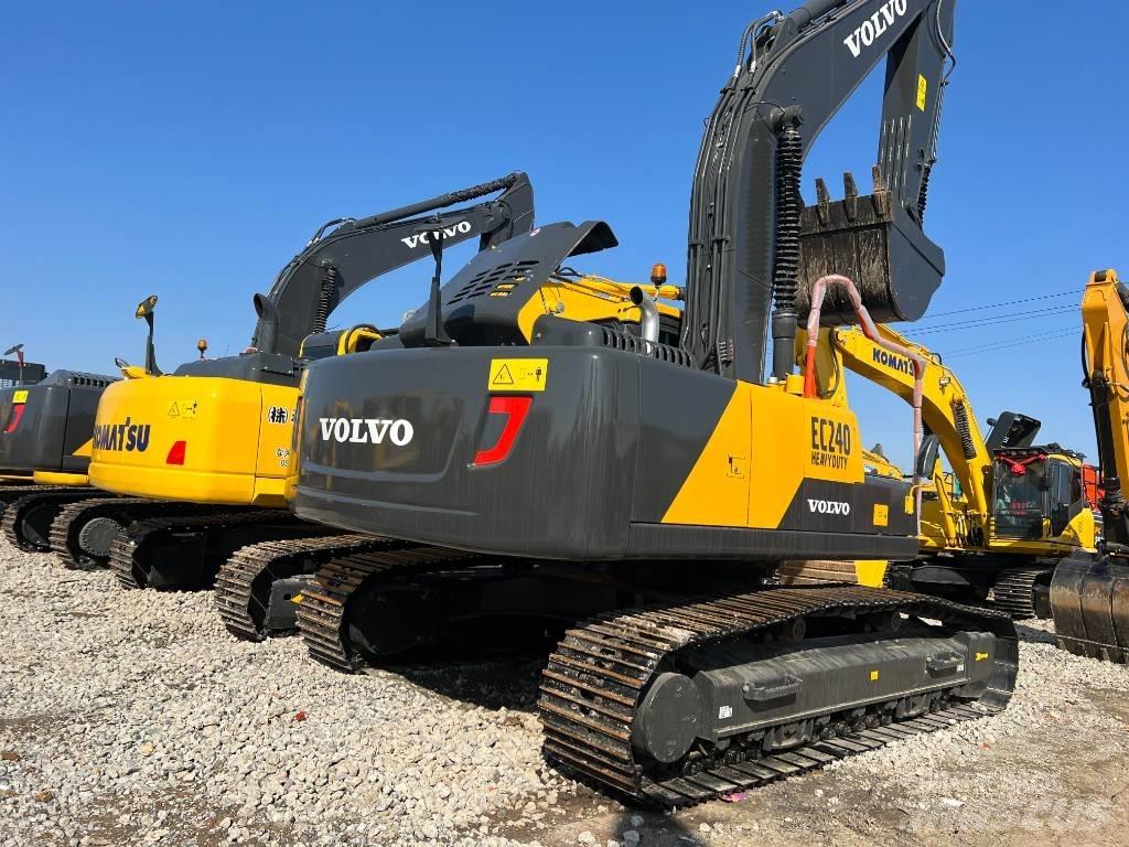 Volvo EC240DL Pásové rýpadlá