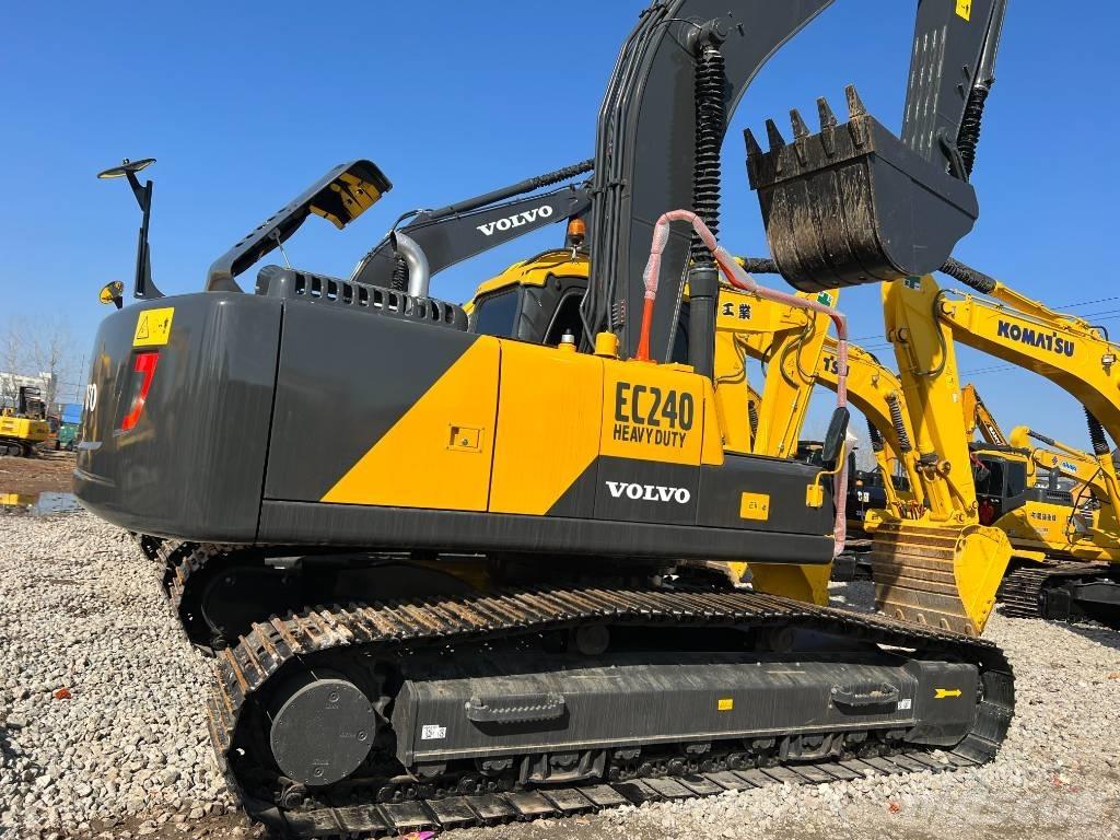Volvo EC240DL Pásové rýpadlá