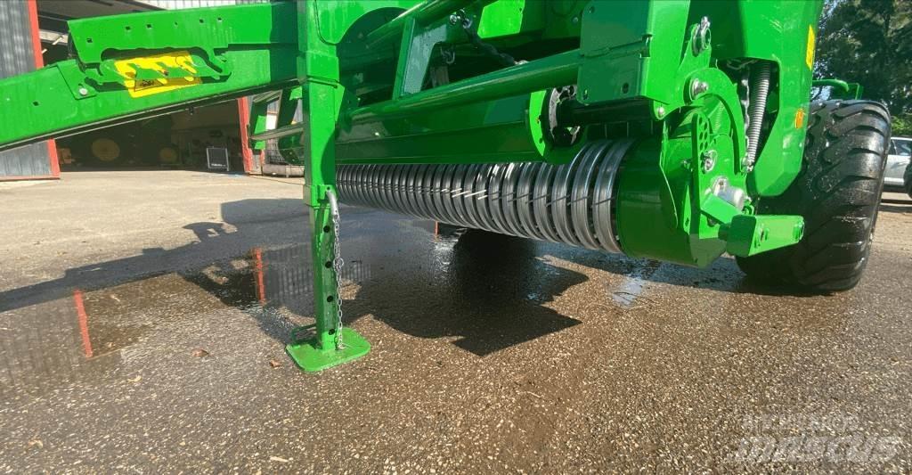 John Deere V461M Lisy na okrúhle balíky