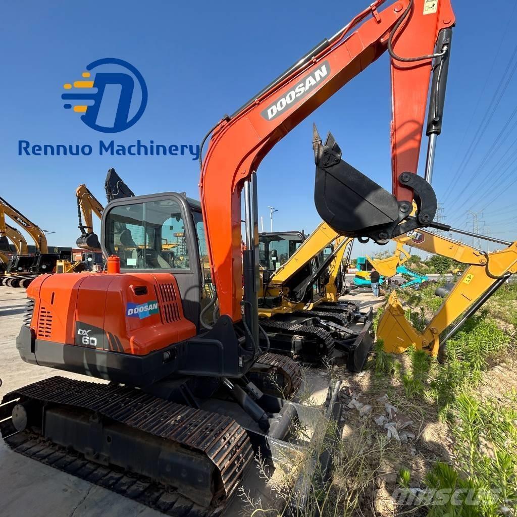 Doosan DX 60 Pásové rýpadlá