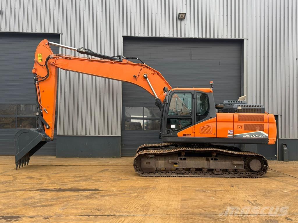 Doosan DX225LC-7 Pásové rýpadlá