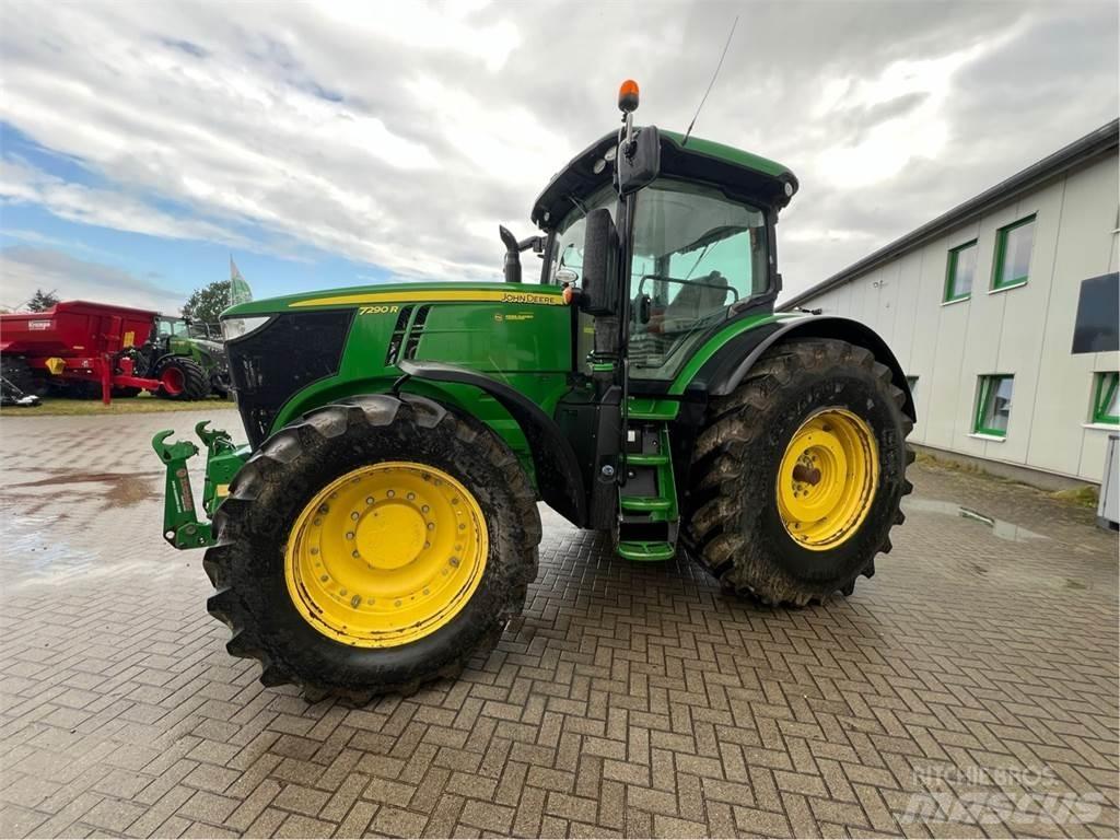 John Deere 7290R Traktory