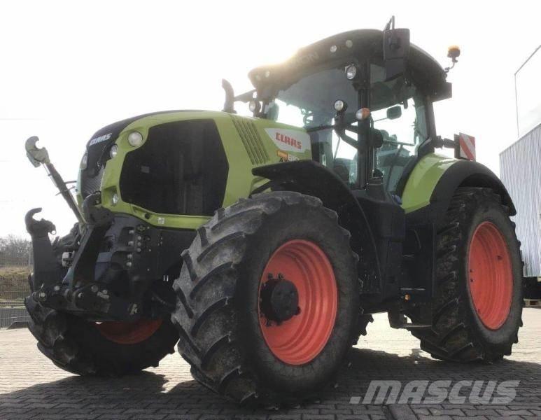 CLAAS AXION 810 Traktory