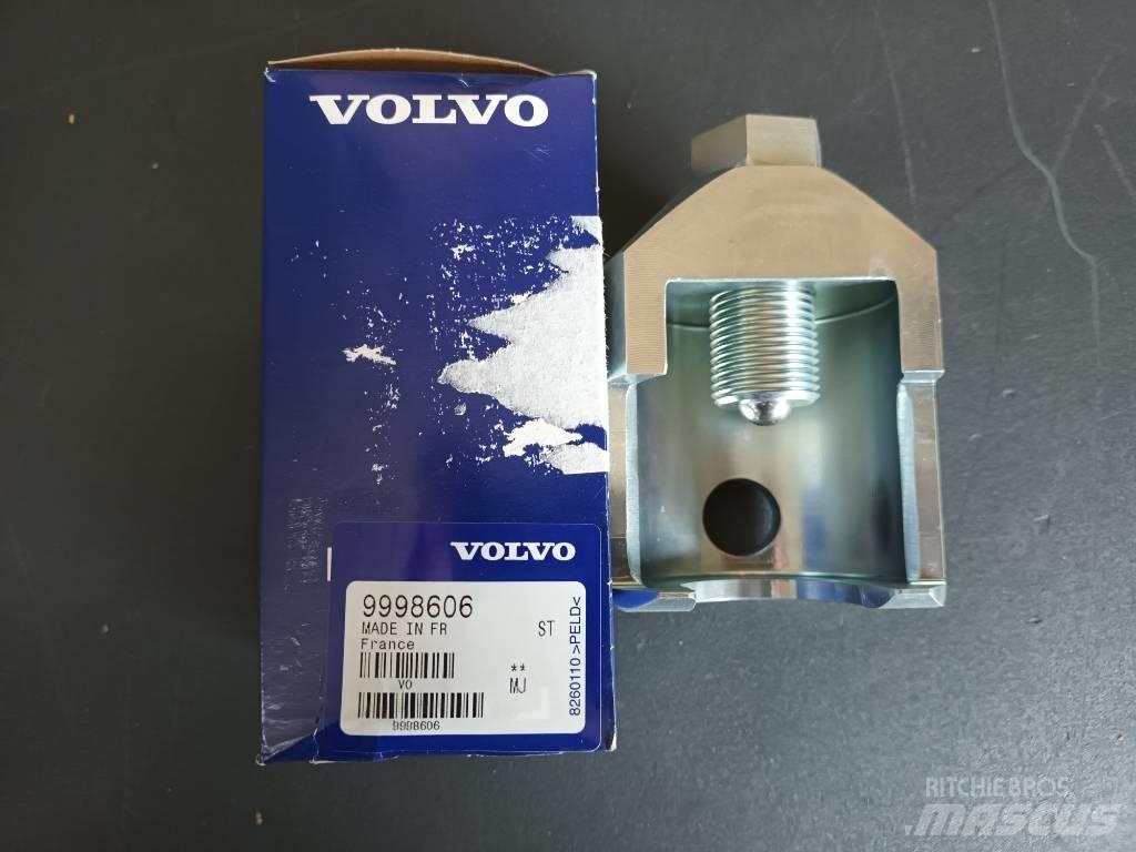 Volvo PULLER 9998606 Motory