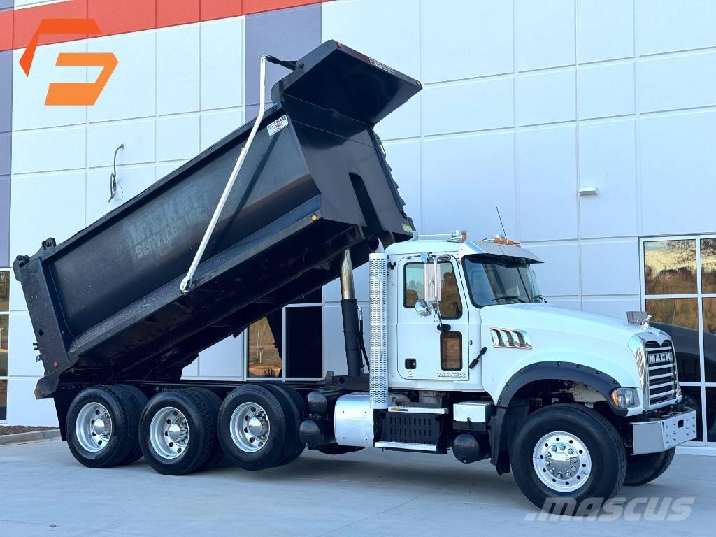 Mack GU713 Sklápače