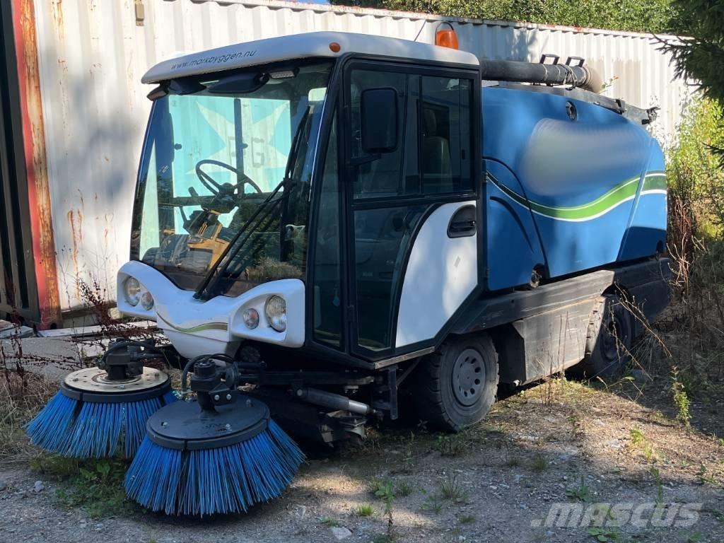 Johnston Compact 25 Zametacie stroje