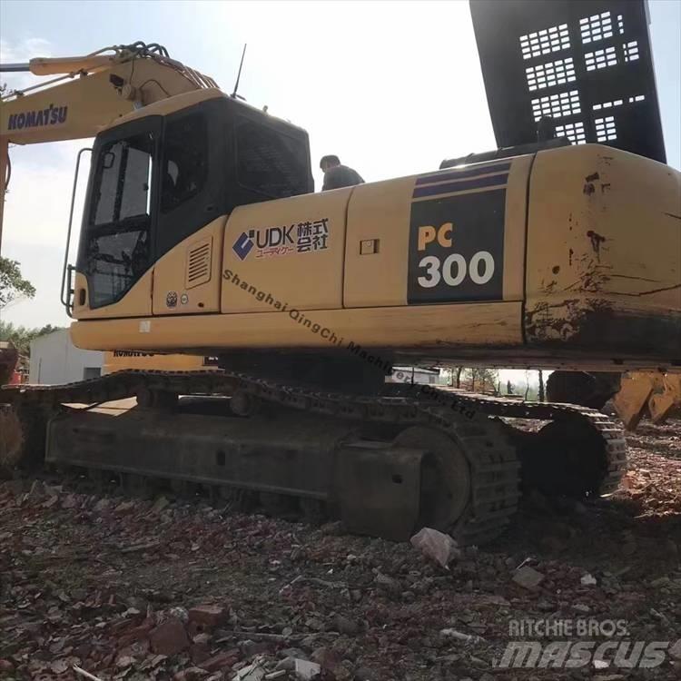Komatsu 300 Pásové rýpadlá