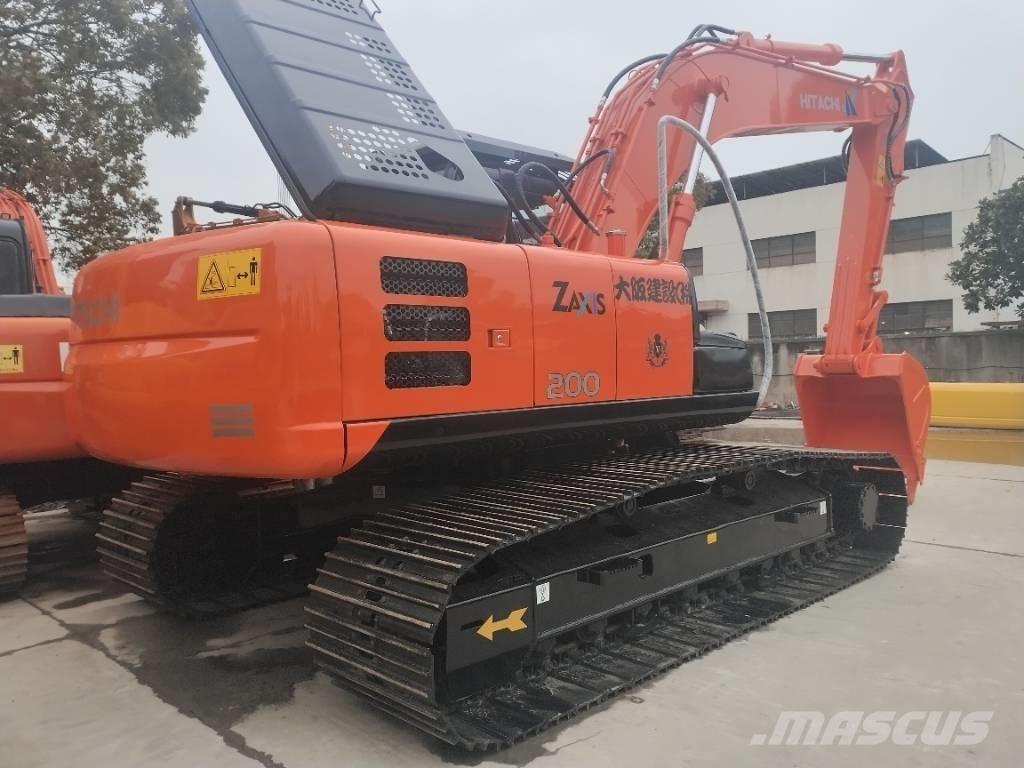 Hitachi ZX 200 Pásové rýpadlá