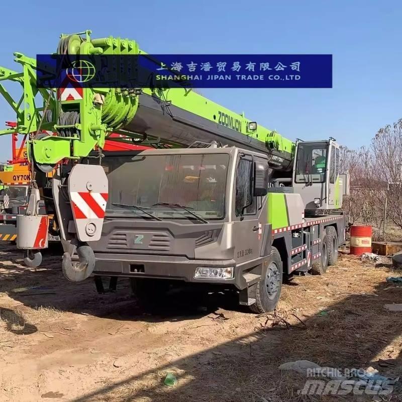 Zoomlion QY 30 V Univerzálne terénne žeriavy